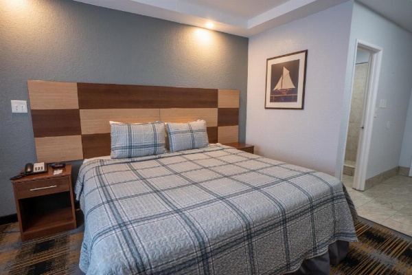 Hyannis Plaza Hotel image 17