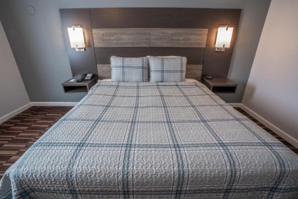 Hyannis Plaza Hotel image 25