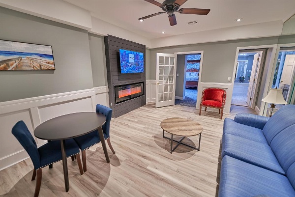 Hyannis Plaza Hotel Main image