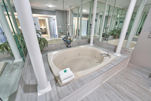 Hyannis Plaza Hotel image 4